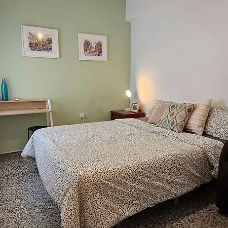 Vacansis, Com Apartamento Democracia * Valencia